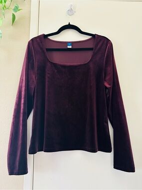 Old Navy Velvet Square-Neck Long Sleeve Top - XL- Burgundy NWOT